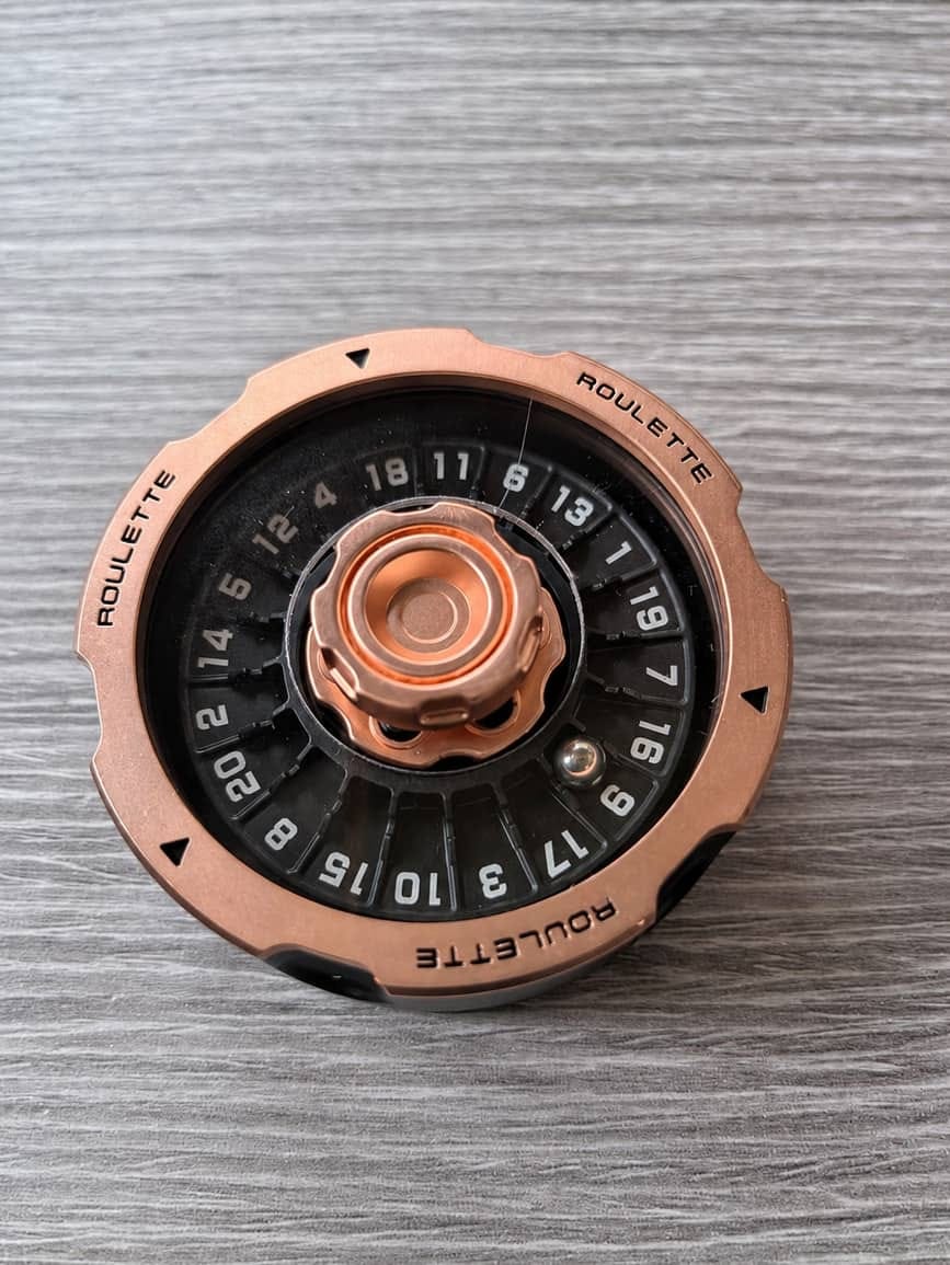 Customer photo review of Metal D20 Decision Spinner