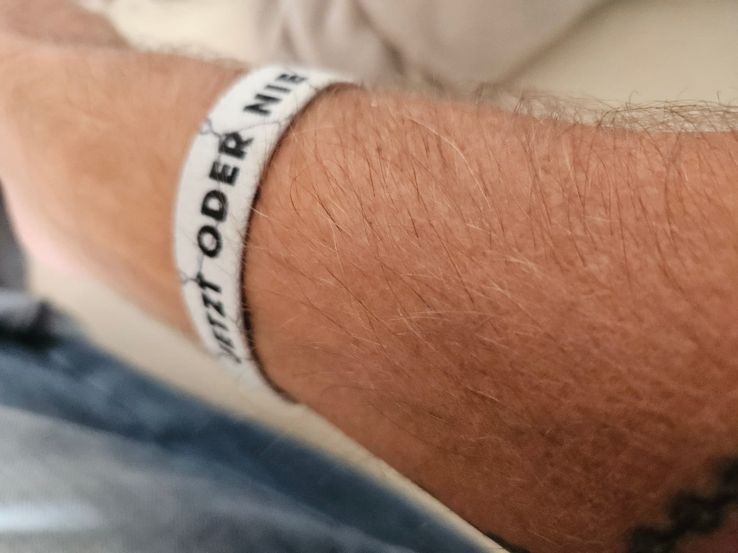 Customer photo review of Jetzt oder nie - Elastisches Armband