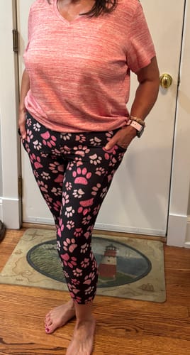Customer photo review of Comfee Capris With Pockets