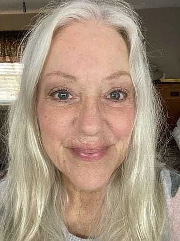 Customer photo review of 60-Second Blush Effects