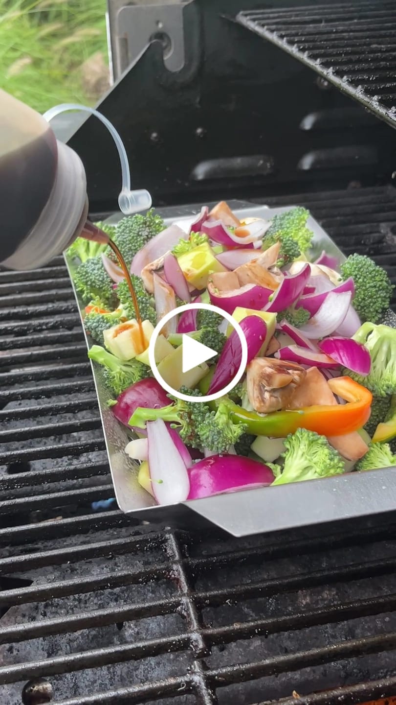 Customer video review of Brander Easy Squeezy Sauce Bottles