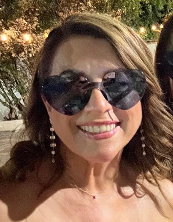 Customer photo review of Par Arete Tira Con Zirconias Baguette y Gota