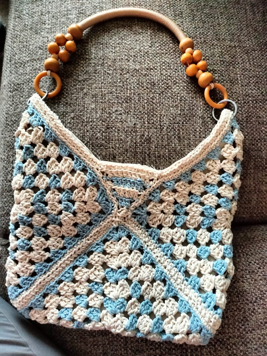 Customer photo review of Sunny Holiday shoulder bag crochet kit
