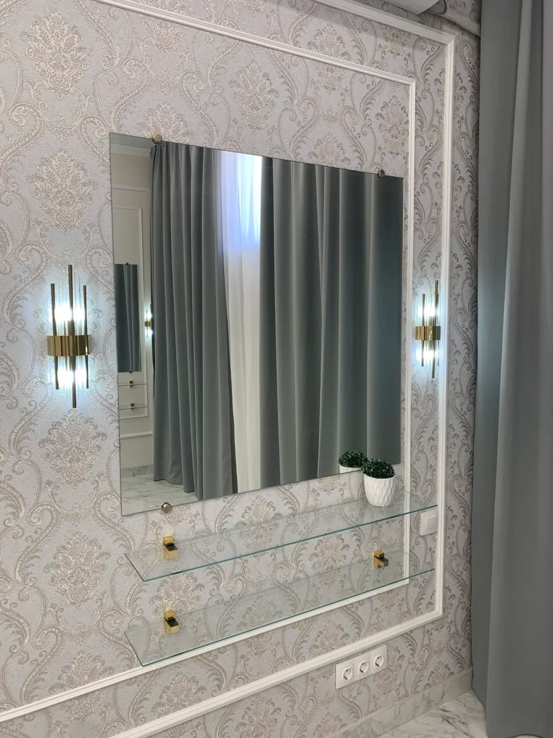 Customer photo review of Black Wall Light for Hallway, Slim Crystal Rods, 56 cm