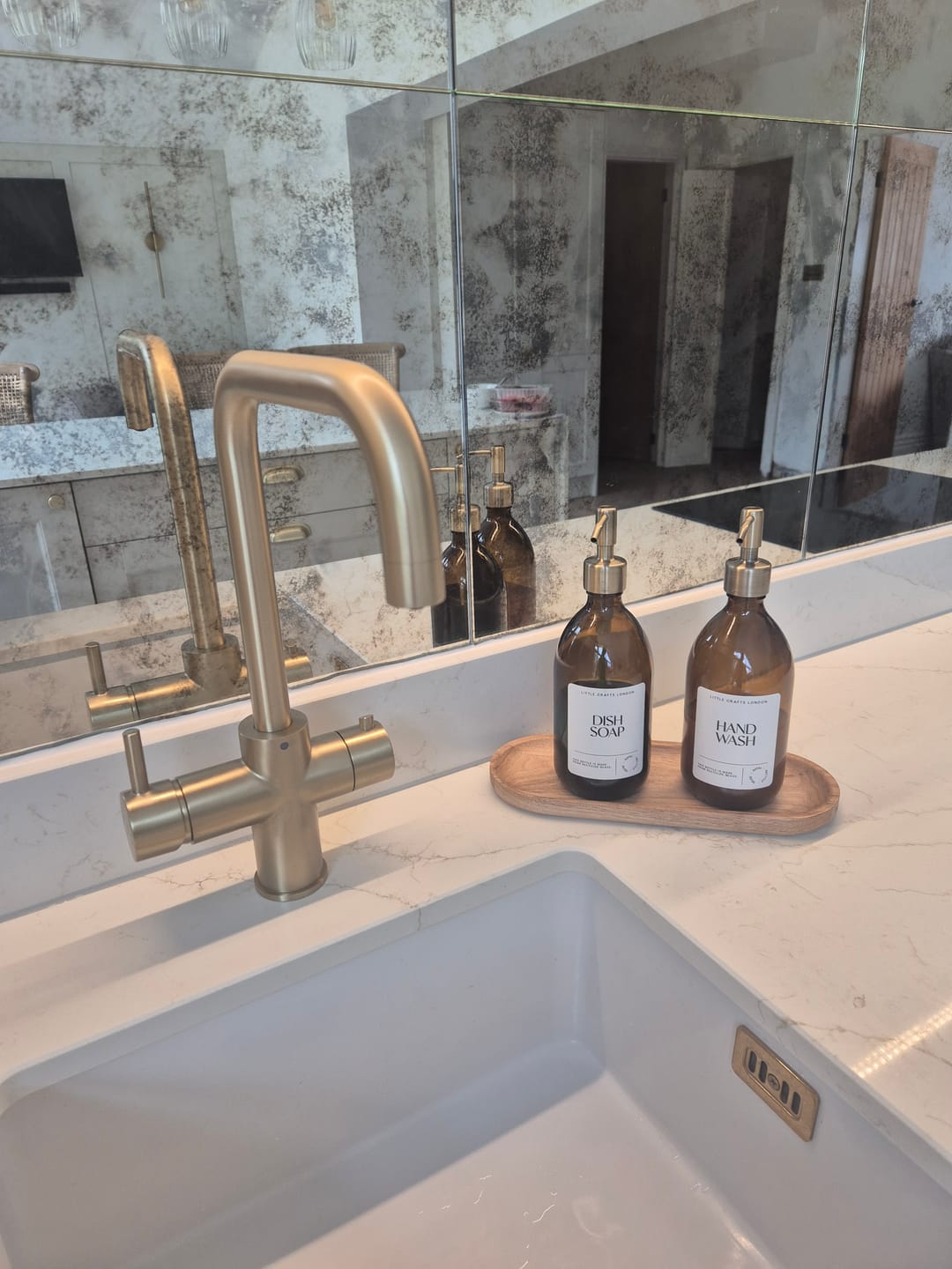 Customer photo review of 500ml Amber Glass Bottle with Metal Pump White Label