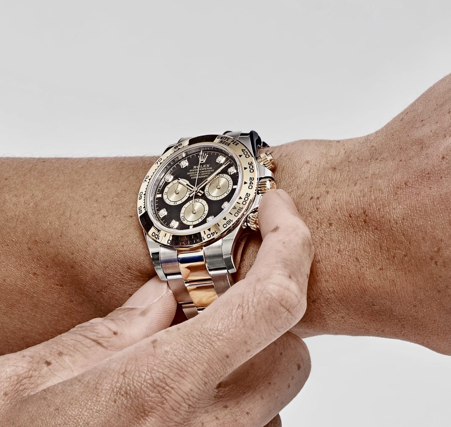 Customer photo review of Daytona Watch 18 kt Yellow Gold 126508-0003