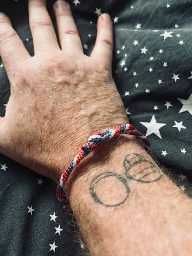 Customer photo review of Surfer Armband PUA
