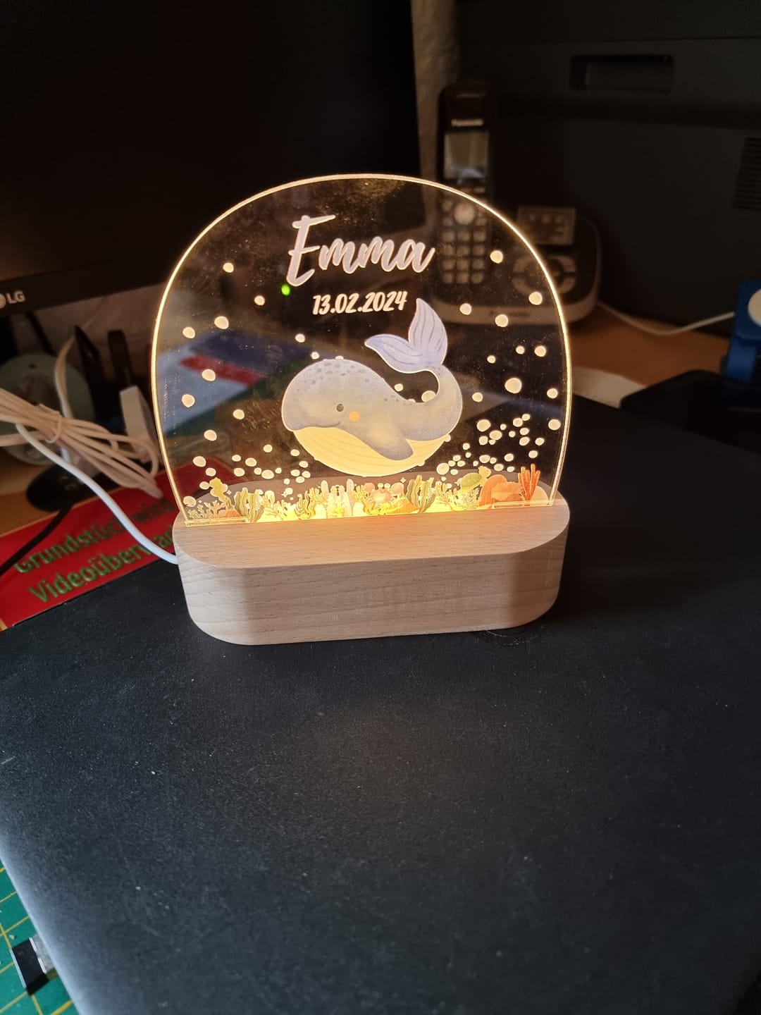 Customer photo review of Nachtlicht Kinder personalisiert - Wal im Meer