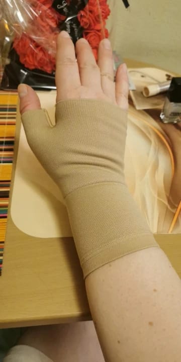 Customer photo review of The Thumb Stabilizer