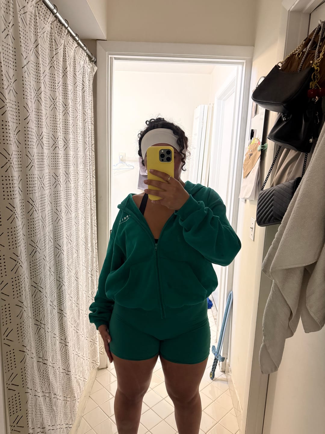 Customer photo review of W1161 Buttersoft Scrunch Band Shorts