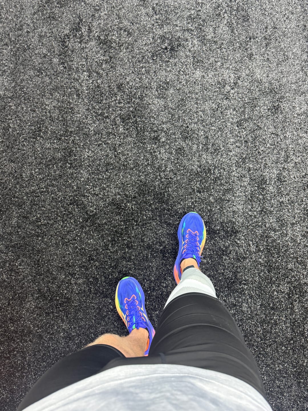 Customer photo review of Compression Sleeves V2 for Knees and Legs