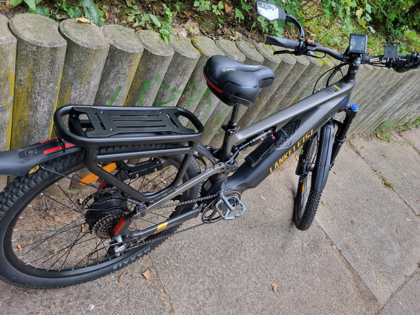 Customer photo review of Lankeleisi MG600 Pro 29" Trails E-Mountain Bike 150/130 mm Full Suspension 960Wh EMTB