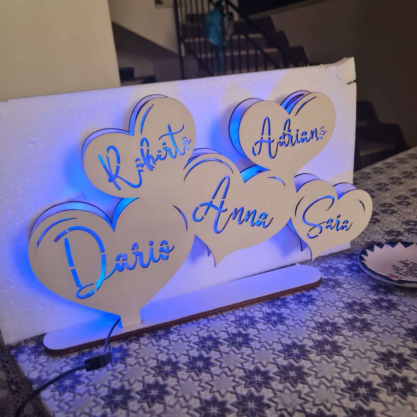 Customer photo review of Lampada Cuori Personalizzata Con Nomi Famiglia o Coppia