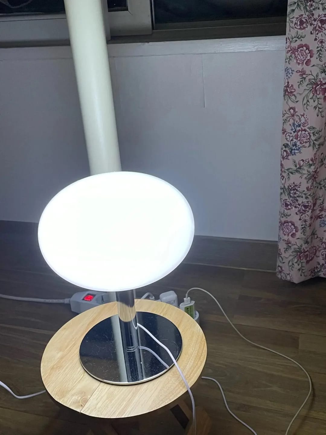 Customer photo review of Pink Glass Table Lamp for Bedside, Iron Base, 22 × 29 cm