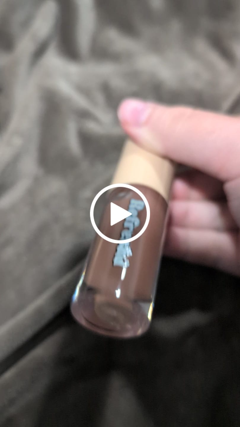 Customer video review of Brown Sugar Lip Oil