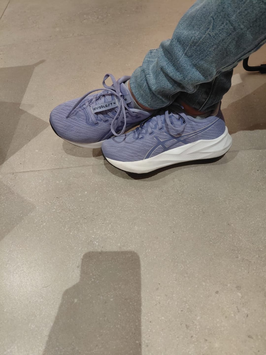 Customer photo review of Asics Versablast 4 Mujer Bluebell Lilac Hint