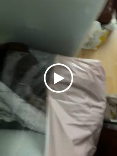 Customer video review of 🧳💨 50% OFF! No‑Pump Vacuum Storage Bags – Press & seal, no pump needed. Saves 80% space, keeps clothes dry & dust‑free. Perfect for bulky bedding & off‑season gear. 🛏️🗄️