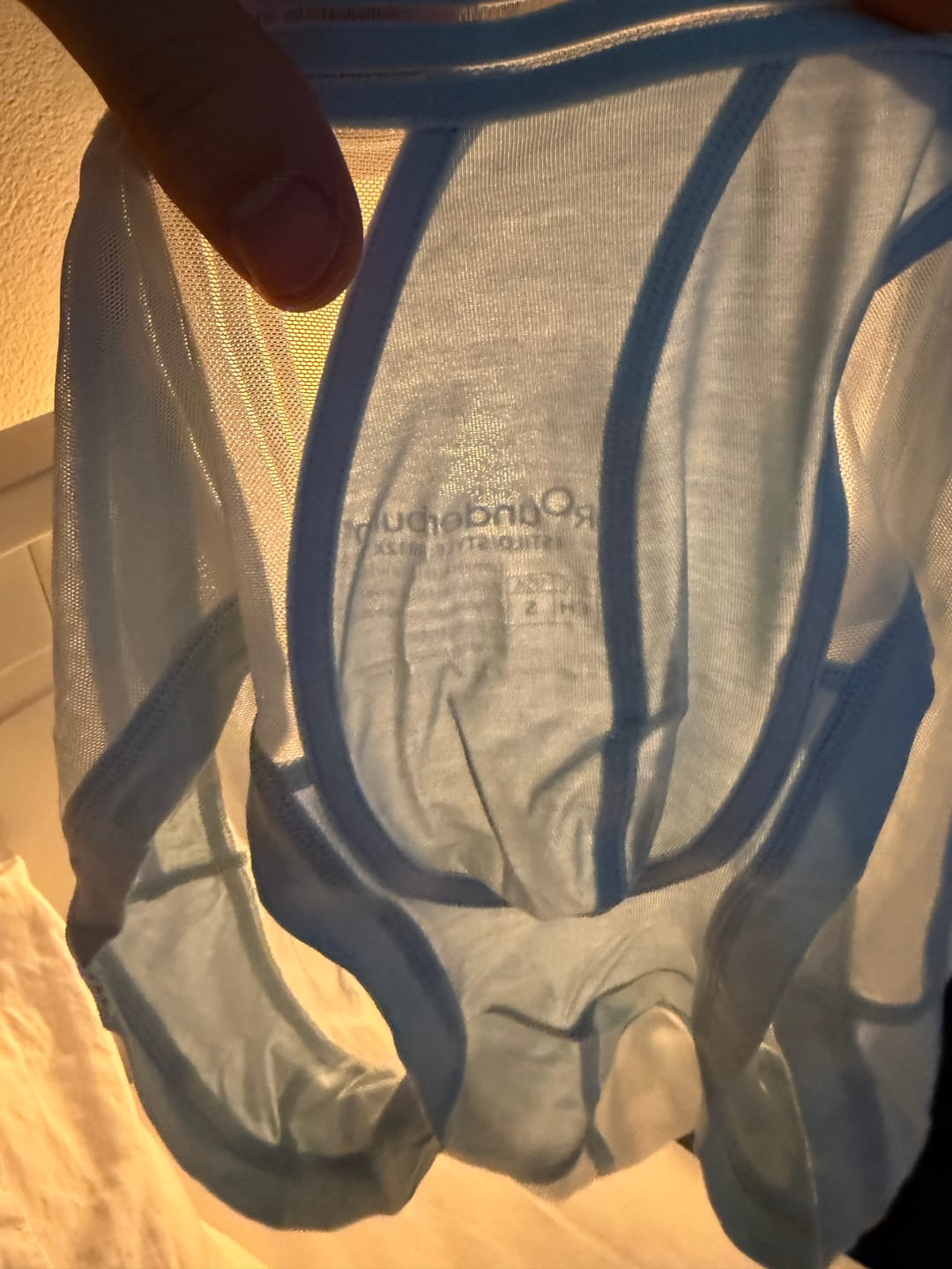Customer photo review of SEXY SUMMER NIGHTS Anatomic Hipster Trunk