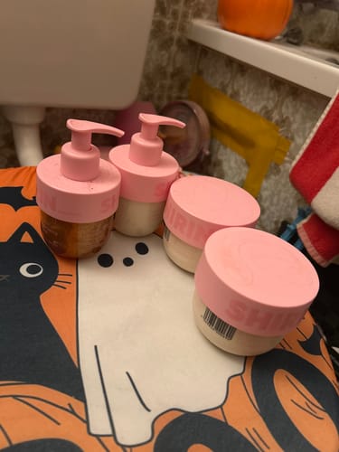 Customer photo review of Glow Girl Butter Set Glazed Strawberry Butter Cream