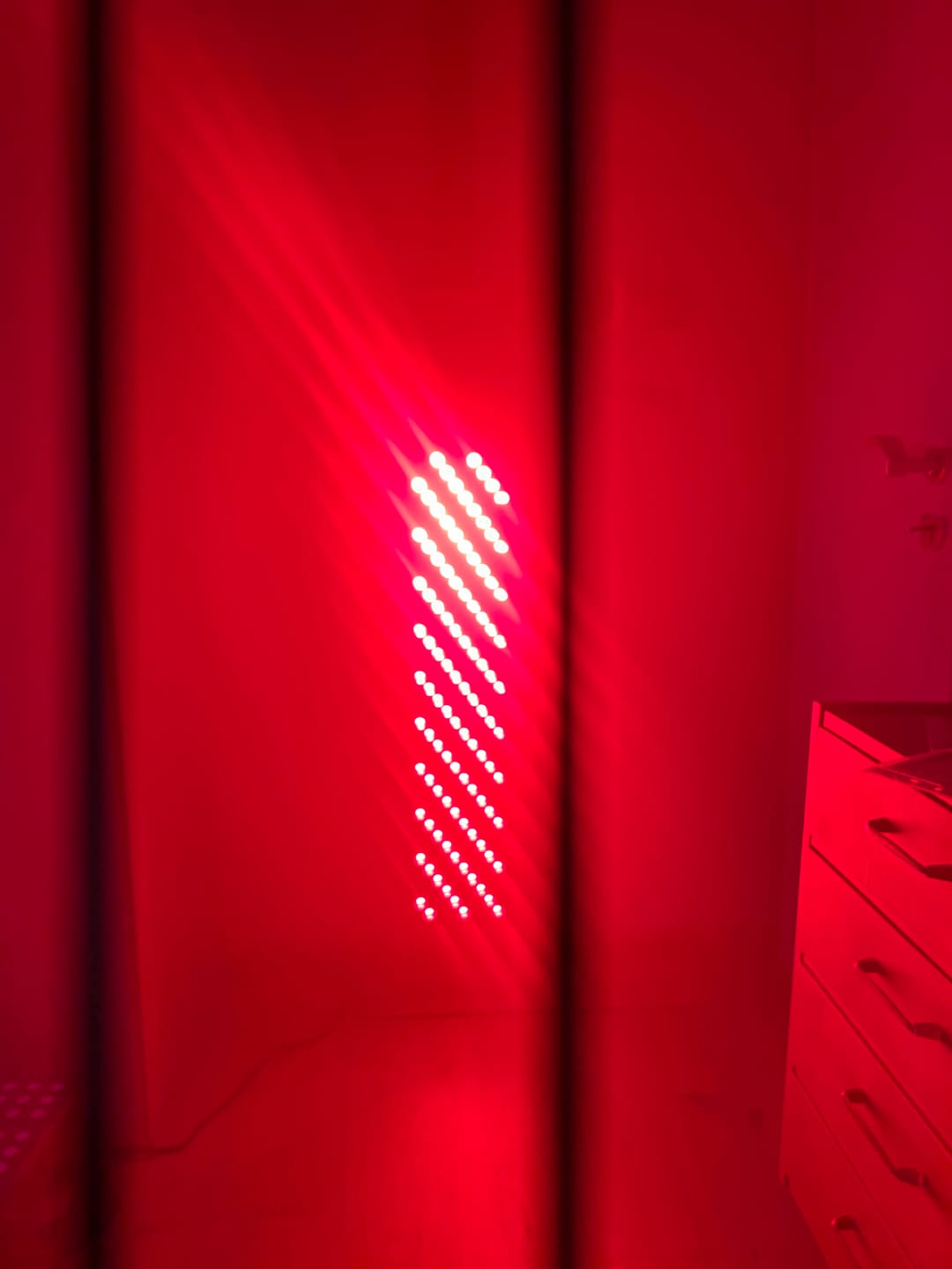 Customer photo review of Koanna® Luma1000™ – Kraftvolles, mittelgroßes Rotlicht-Panel