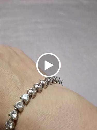 Recensione con video di un cliente su Bracciale tennis con cuori in zirconi