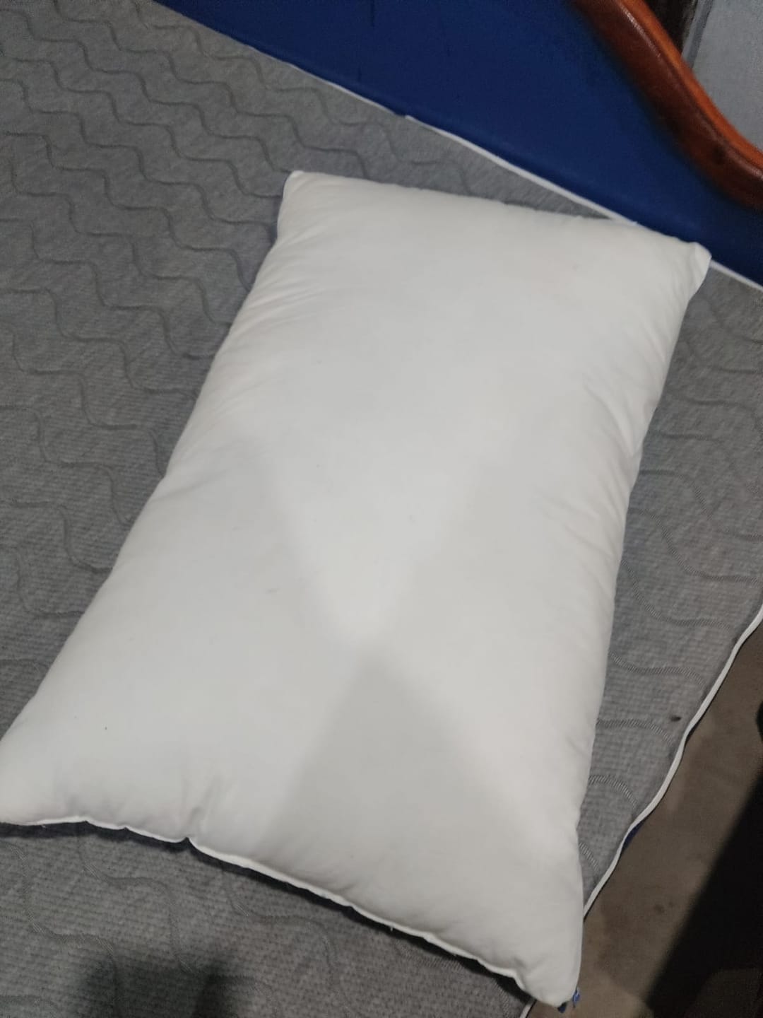 Customer photo review of Flo Adjustable Pillow (Fibre)