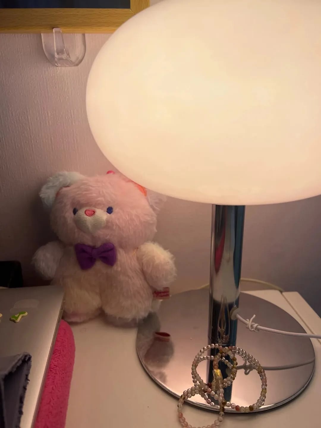 Customer photo review of Pink Glass Table Lamp for Bedside, Iron Base, 22 × 29 cm