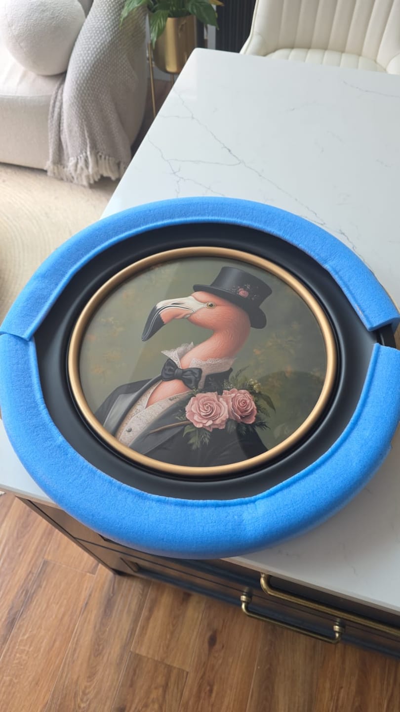 Customer photo review of Baron Von Blush - Oxford Round Frame
