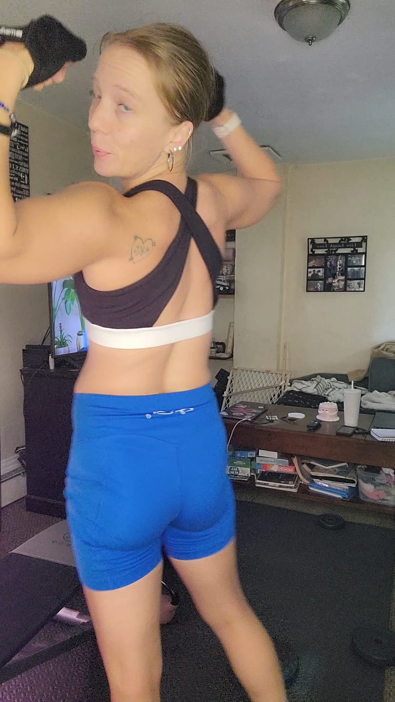 Customer photo review of BOLD Criss-Cross Sports Bra