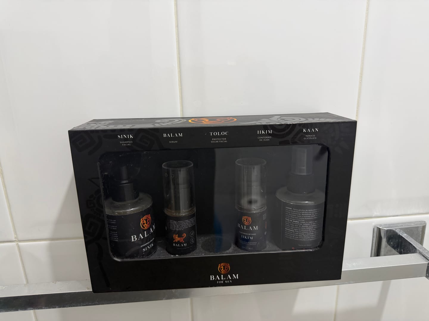 Customer photo review of KIT ANTI EDAD PARA HOMBRES - 5 PRODUCTOS
