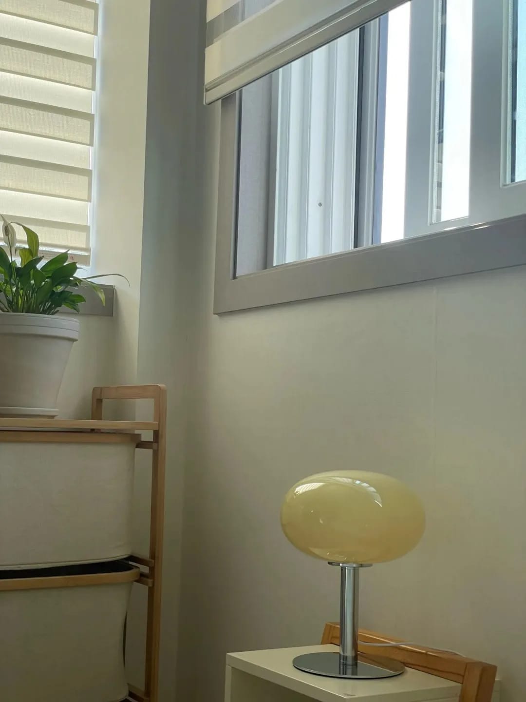 Customer photo review of Pink Glass Table Lamp for Bedside, Iron Base, 22 × 29 cm