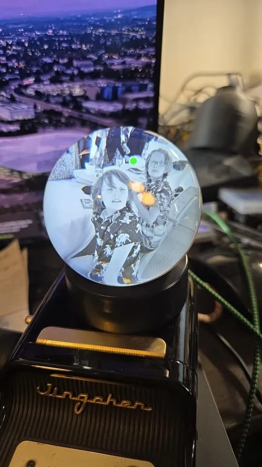 Customer photo review of Memosphere - Tus momentos, dónde sea.