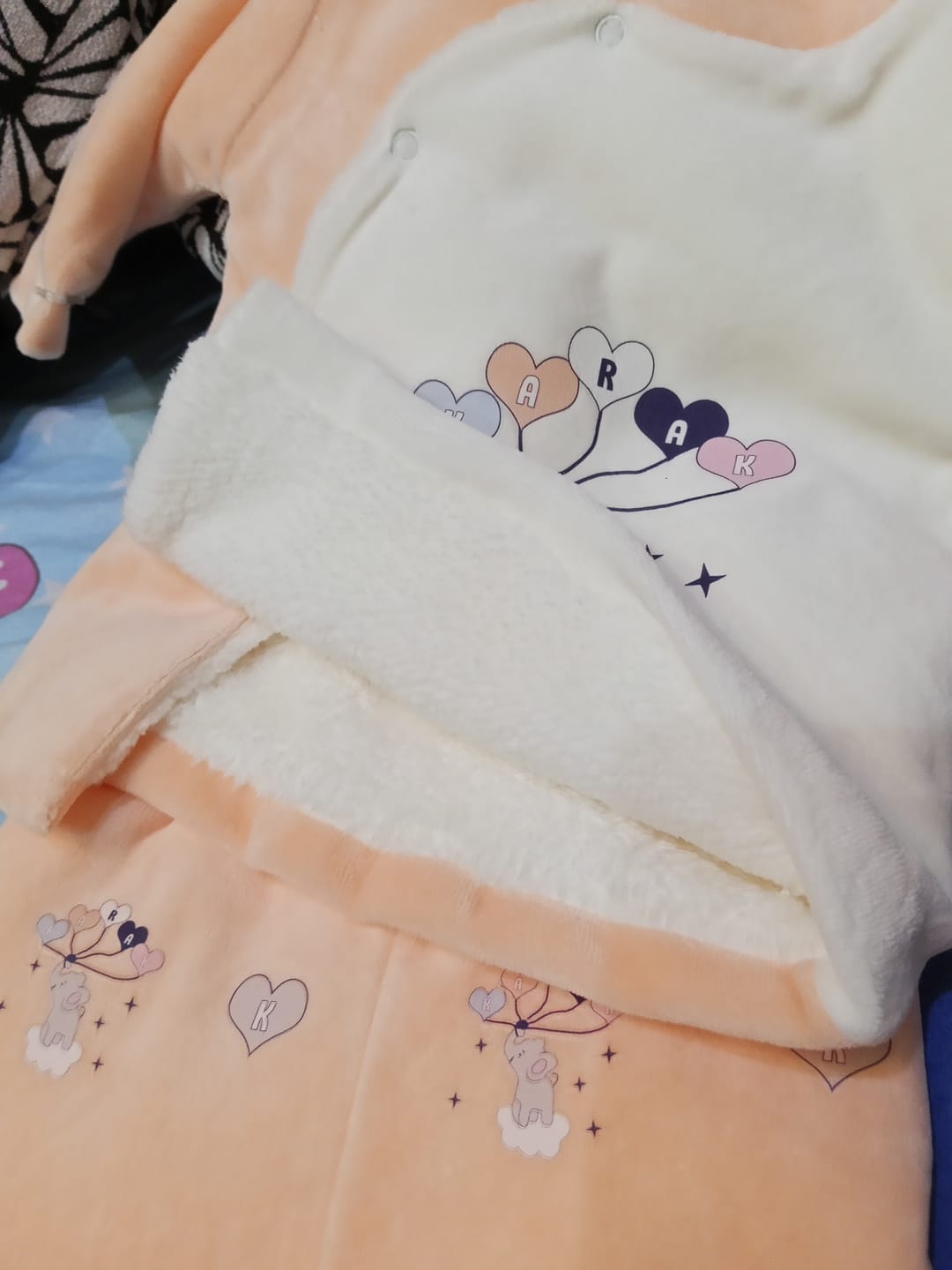 Customer photo review of طقم بيجامة مبطن فرو فيل نجوم