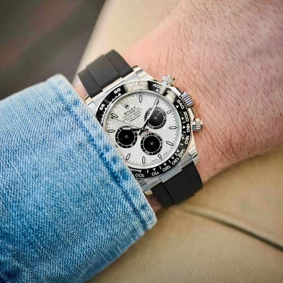 Customer photo review of Daytona 40mm Oyster Perpetual White Gold with Meteorite and Black Dial M126519LN-0007