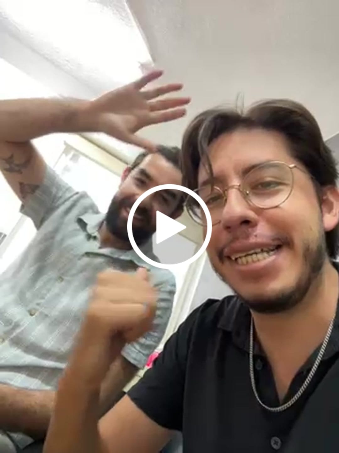 Customer video review of Canción Personalizada
