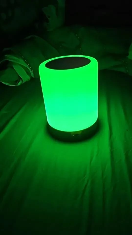 Customer photo review of Colour-Changing Table Lamp for Bedside, Remote Control, 12 cm