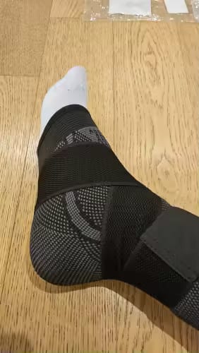 Customer photo review of Sooftie ComfortHeel - The Youth Heel Pain Support
