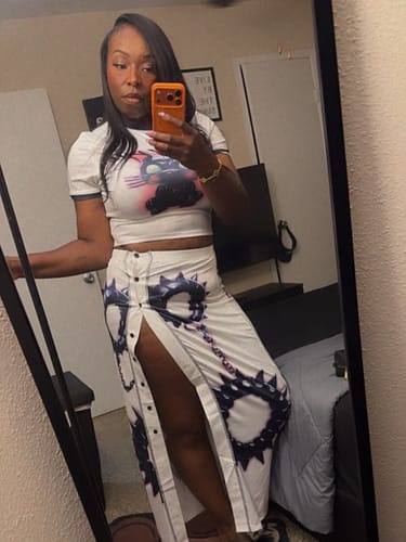 Customer photo review of Graphic Crop Top Slit Skirt Set