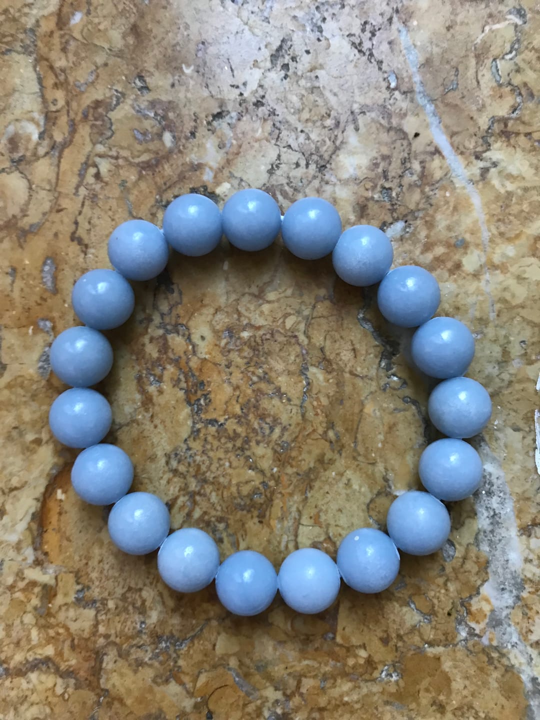 Customer photo review of Bracelet Angélite 10mm