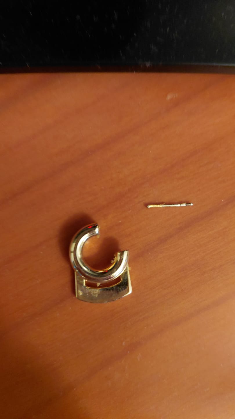 Customer photo review of Orecchini Cerchio & Rettangolo – Due in uno