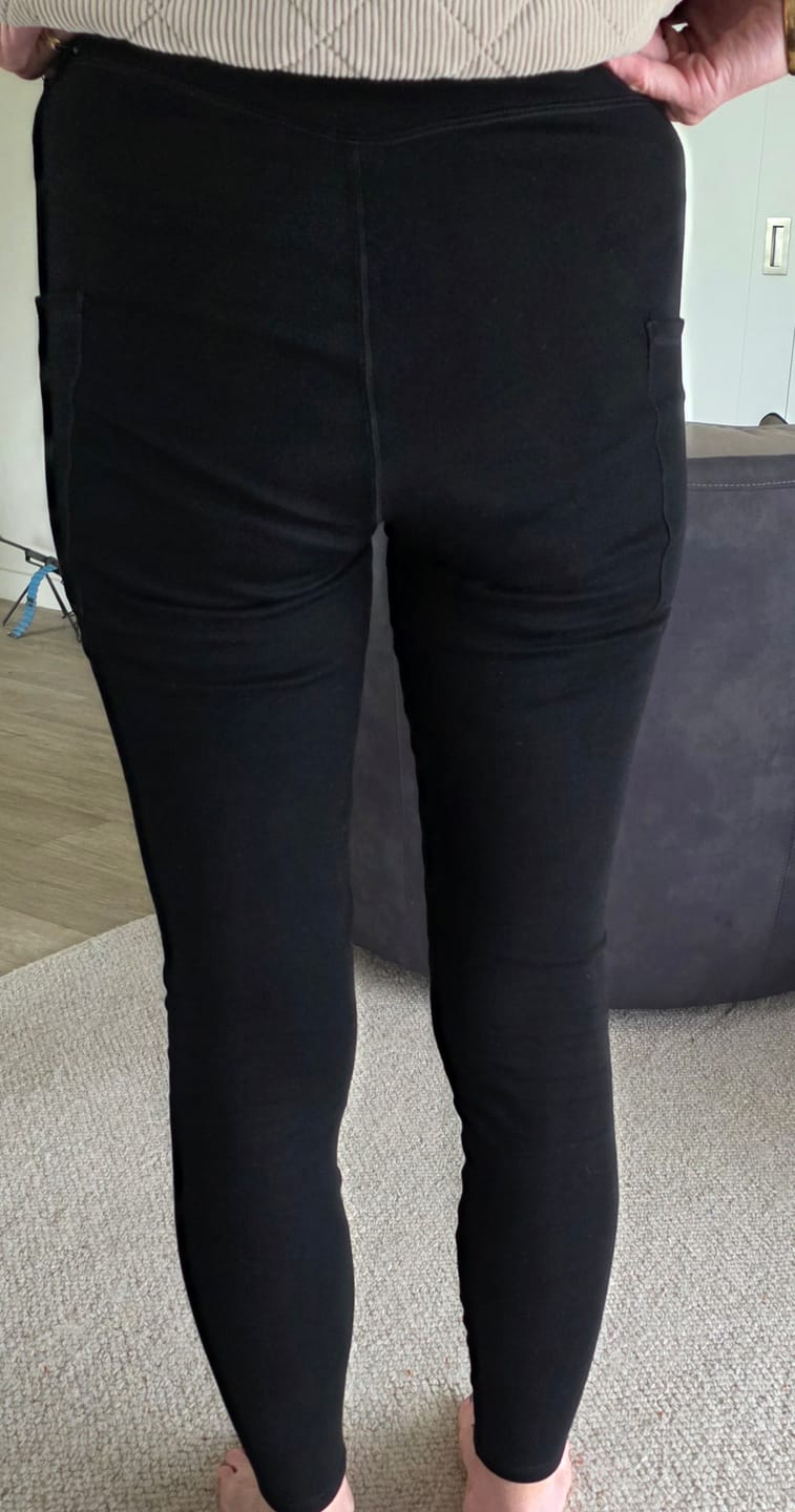 Customer photo review of THE DREAM LEGGINGS