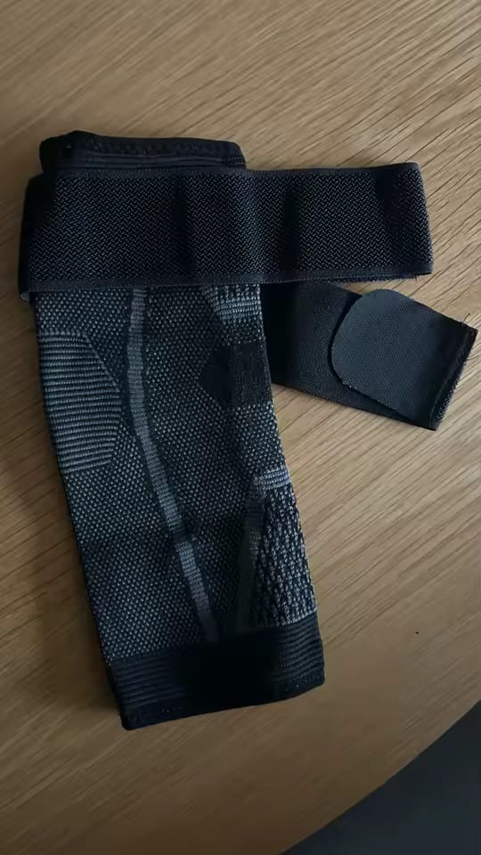 Customer photo review of Sooftie ComfortHeel - The Youth Heel Pain Support