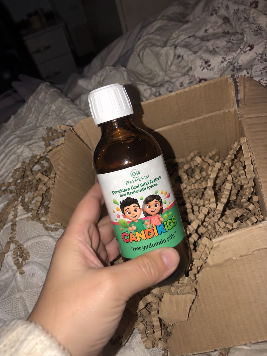 Customer photo review of BayHekim Candikids Çocuklara Özel Bitki Ekstreli Ve Sıvı Bentonitli İçecek 250 Ml.