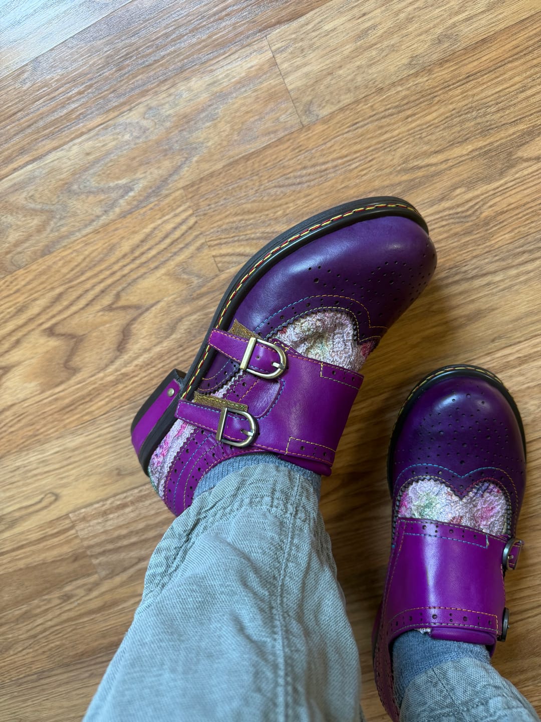 Customer photo review of Vintage Handmade Leather Fashion Flat Shoes