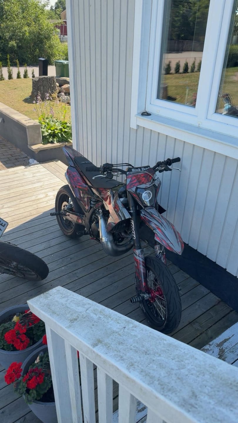 Customer photo review of VIPER - Graphics kit