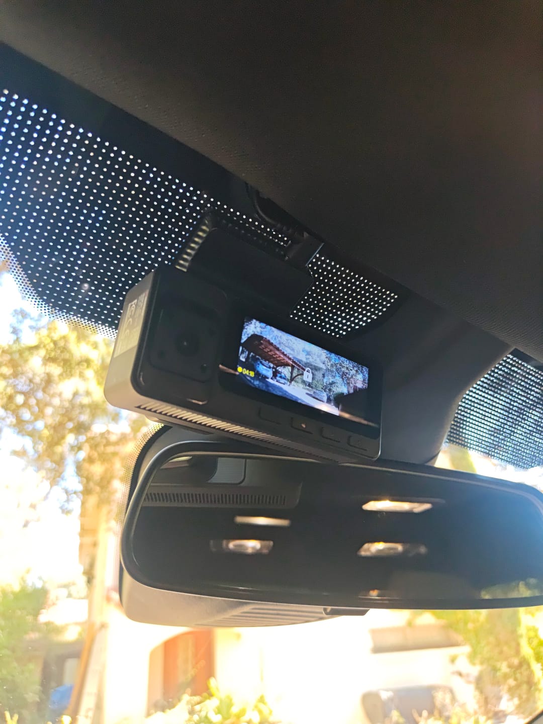 Customer photo review of REDTIGER A3 3-Channel Dash Cam 2.5K + Dual 1080P - WiFi & IR Night Vision