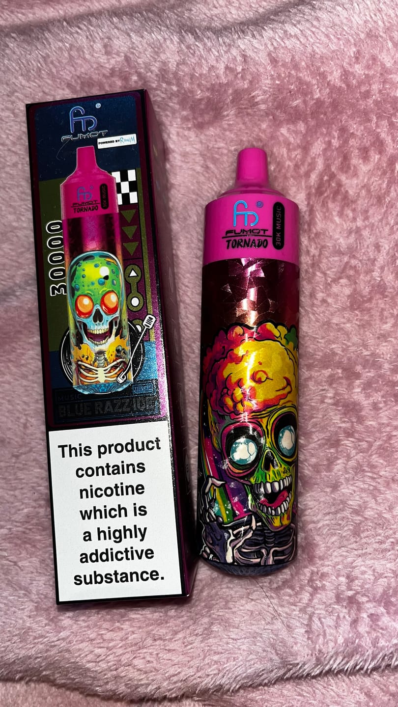 Customer photo review of RandM Tornado 30000
