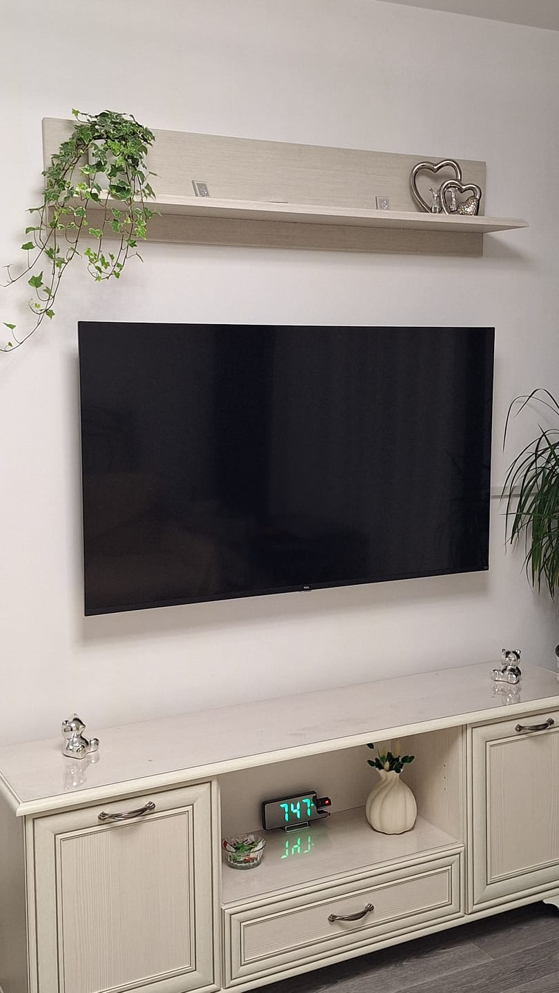 Customer photo review of Polita TIFFANY II, grej, PAL laminat, 130x22x27 cm