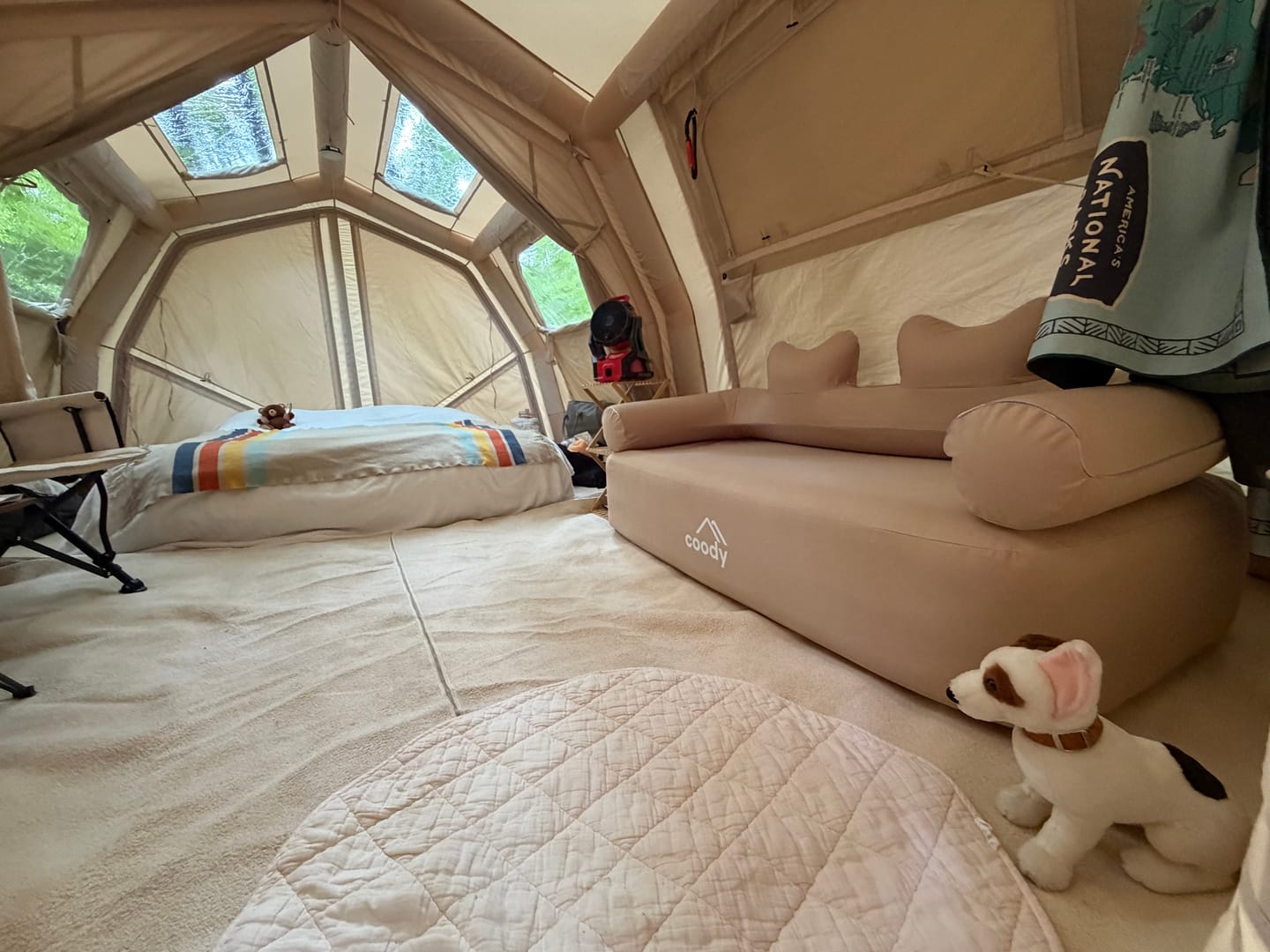 Customer photo review of Coody Air Sofa Beige - Inflatable Camping Couch with Built-In Pump