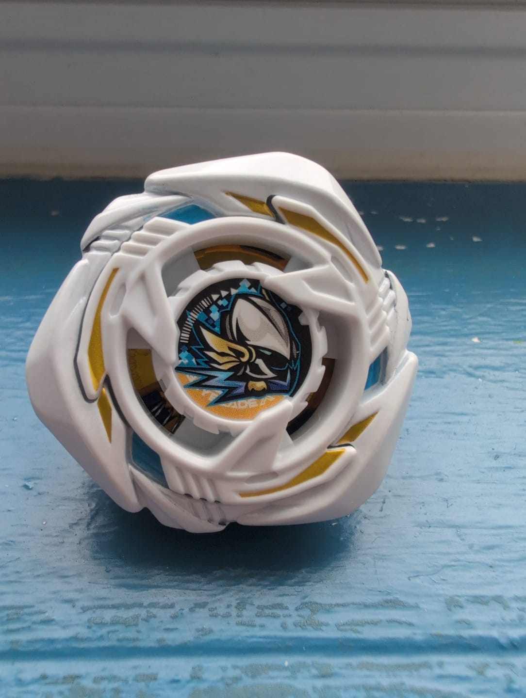 Customer photo review of Takara Tomy Beyblade X UX-20 Starter Glory Valkyrie LF